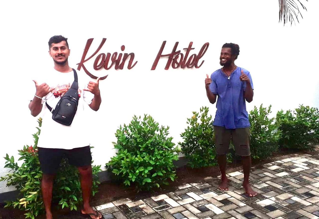 Kevin Hotel 디크웰라 외부 사진